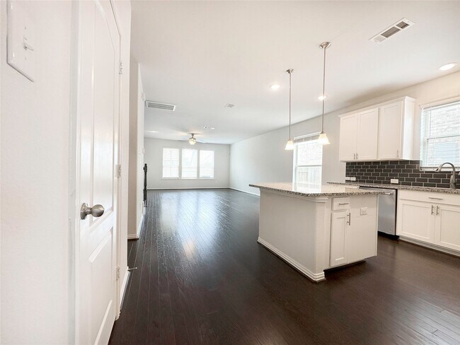Building Photo - 23610 Carducci Dr