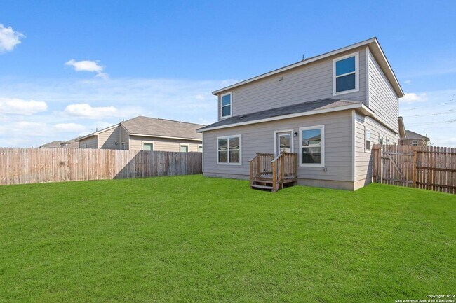 Building Photo - 2428 Dino Dr