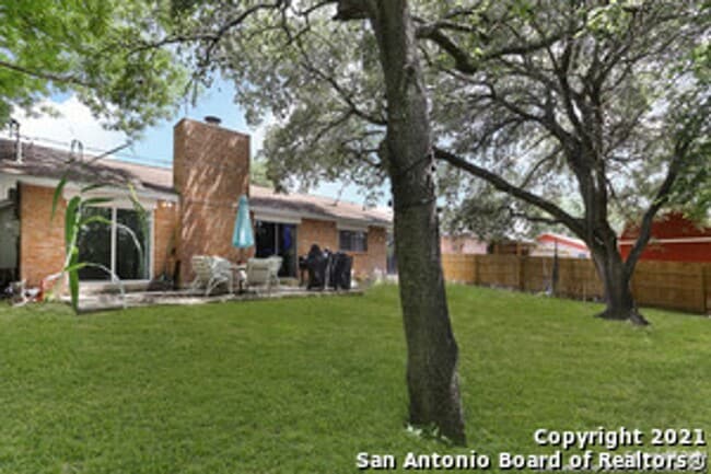 Building Photo - 6510 Ridge Creek Dr