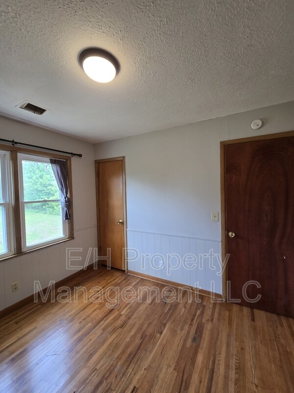 Building Photo - 2316 W Wildwood Rd