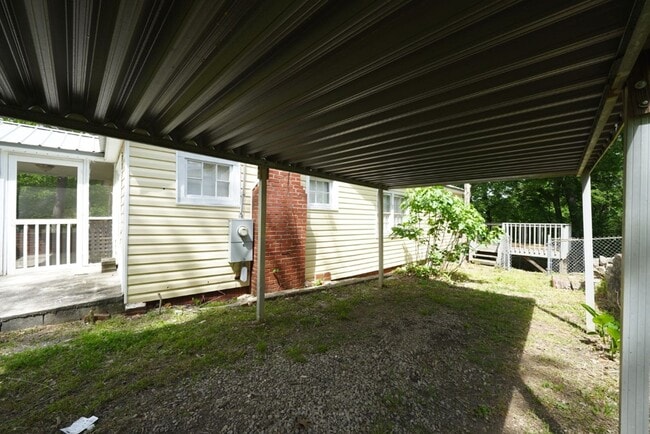 Building Photo - Cozy 2BR Home in Forestdale – Freshly Upda...