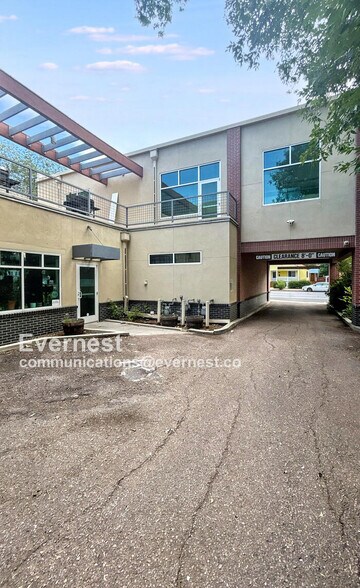 Building Photo - 1621 W Colorado Ave