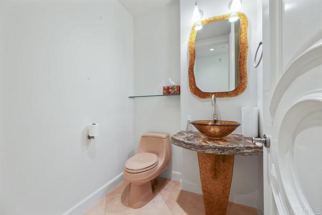 Building Photo - 464 Prospect St