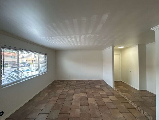 Building Photo - Upgraded 2 Bedroom 2 Bath Condo, Available Now! MOVE IN SPECIAL $1,000 OFF 1ST MONTHS RENT