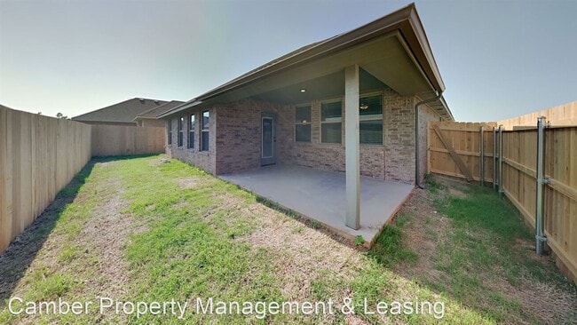 Building Photo - 4 br, 2 bath House - 10512 NW 42nd Circle