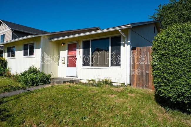 Building Photo - 2341 S Wilkeson St