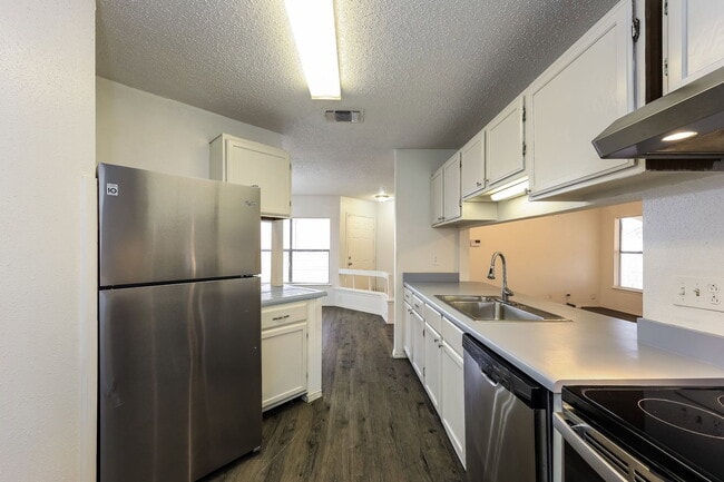 Building Photo - 7519 Branding Trail