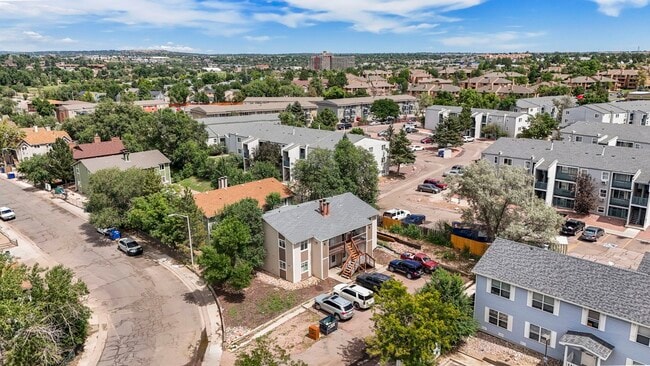 Building Photo - 1120 Mazatlan Cir