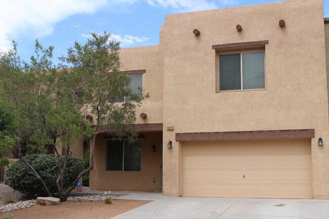 Building Photo - 1829 Cortina Loop SE