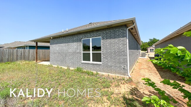Building Photo - 505 Remington Ave