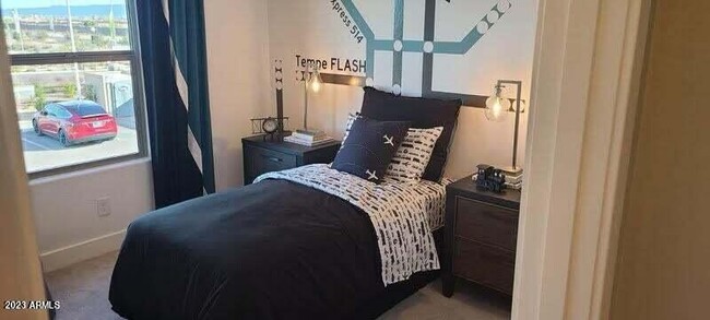 Building Photo - 5750 W Raymond St