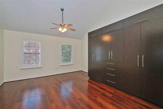 Building Photo - 2910 Grants Lake Blvd