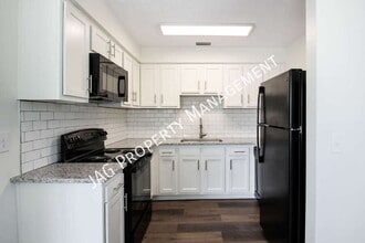 Building Photo - 1436 Berrier St