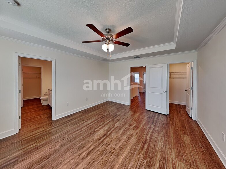 Building Photo - 4714 Reisswood Loop