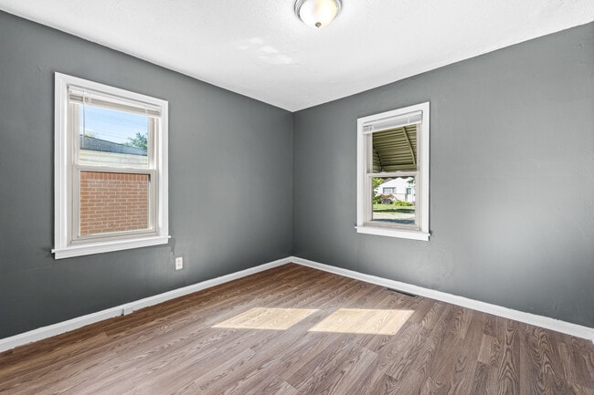 Building Photo - 4705 Jackson St