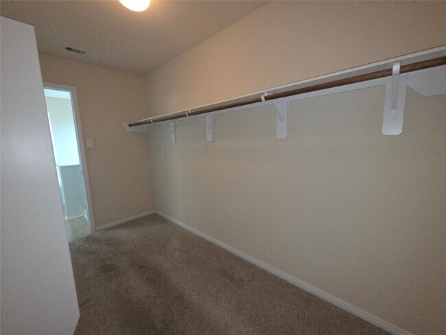 Building Photo - 2615 Elm Crossing Trail