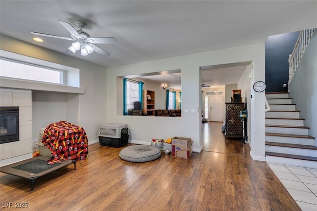 Building Photo - 1048 Painted Daisy Ave