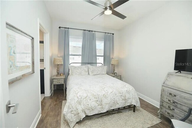 Building Photo - 8451 Karrer Ter