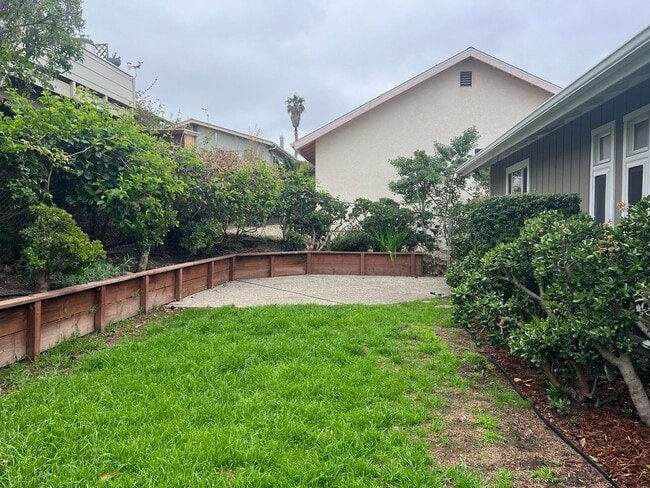 Building Photo - 1234 Bolton Dr