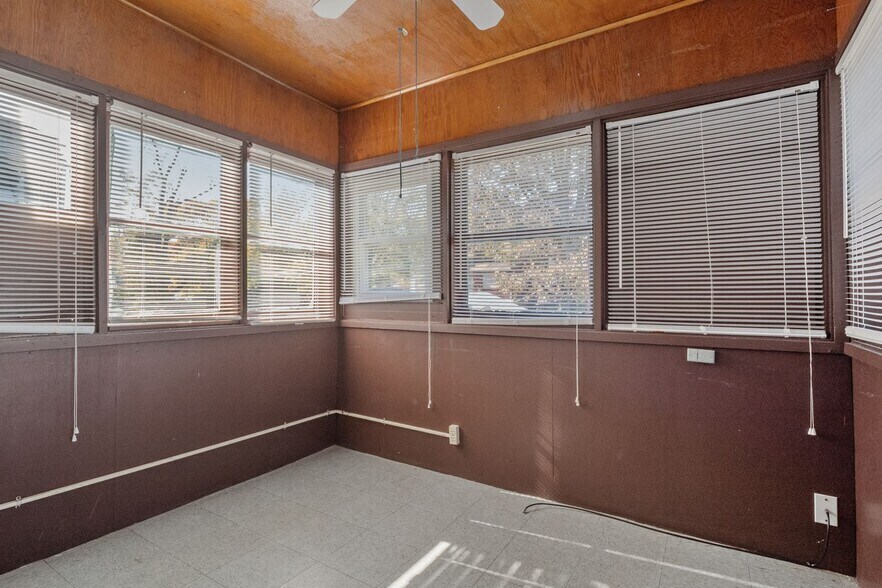 Building Photo - 4115 Virginia Ave