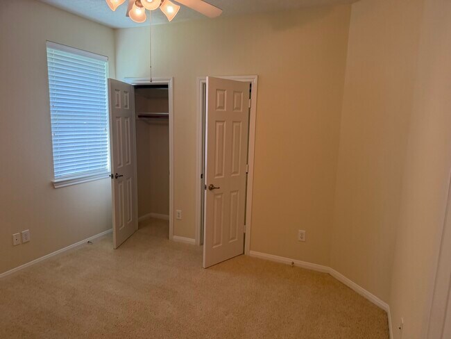 Building Photo - 21406 Avalon Queen Dr