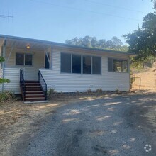 Building Photo - Secluded 2 Bedroom Country Farm Cottage wi...
