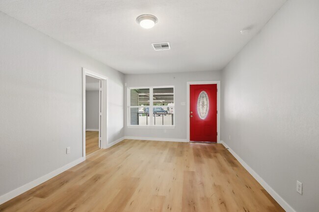 Building Photo - 10430 Wiggins St