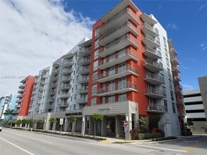 Building Photo - 7875 NW 107th Ave