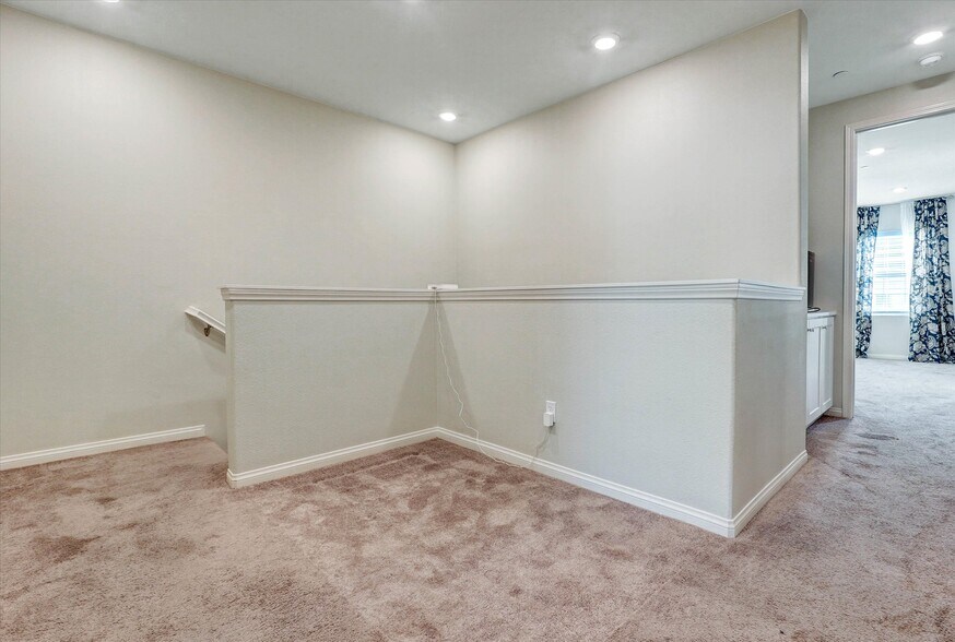 Building Photo - 26417 Choral Ln