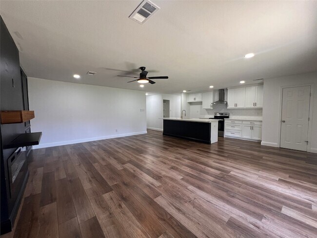 Building Photo - 1809 Pilot Way