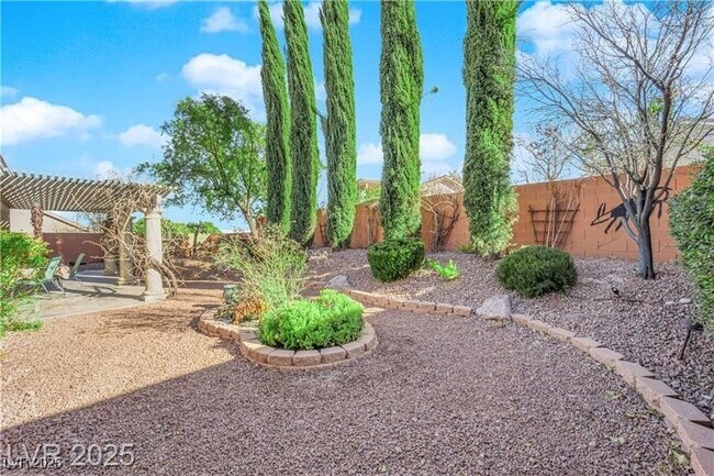 Building Photo - 10125 James Harbin Ave