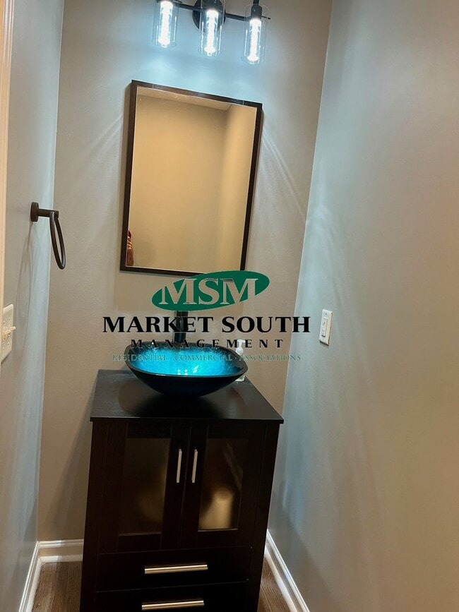 Building Photo - Townhome In Harmony Townes