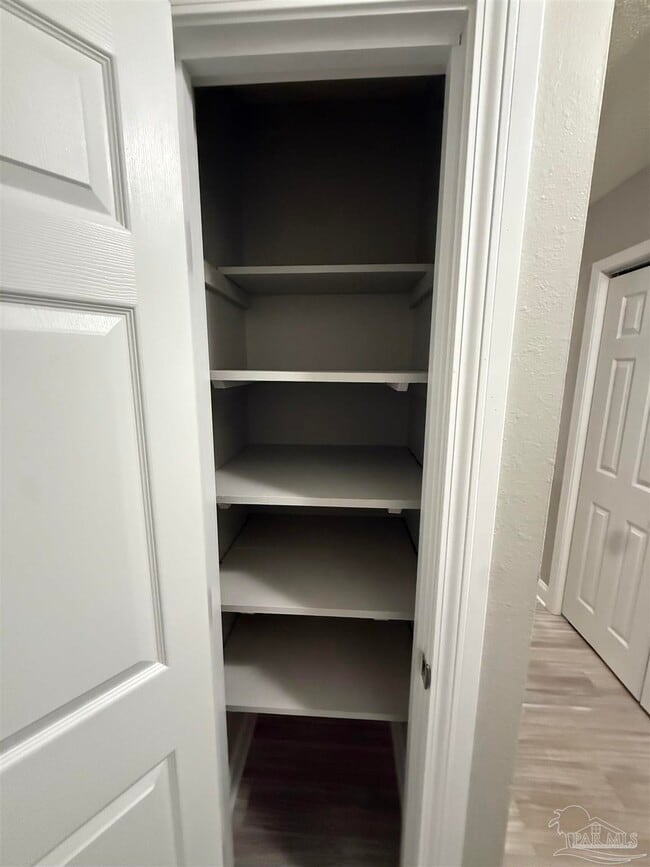 Building Photo - 1425 Toni St