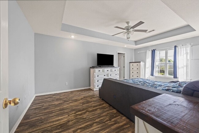 Building Photo - Beautiful 3-bedroom 2.5 bath Home in Bento...