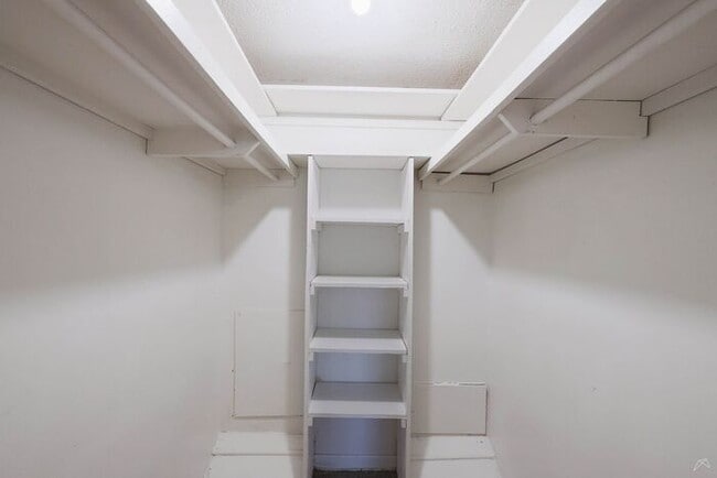 Building Photo - Live Larger Near Emory — Spacious 2-Bedroom with 1.5 Baths | 936 SF