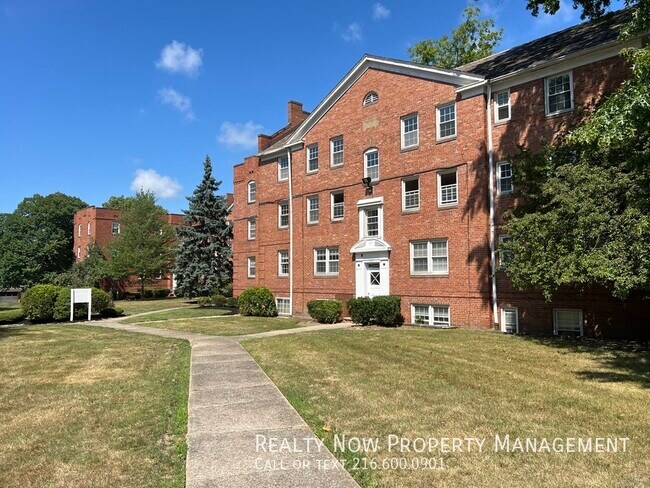 Building Photo - 2481 Noble Rd