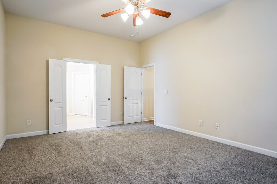 Building Photo - 1105 Steelhorse Dr