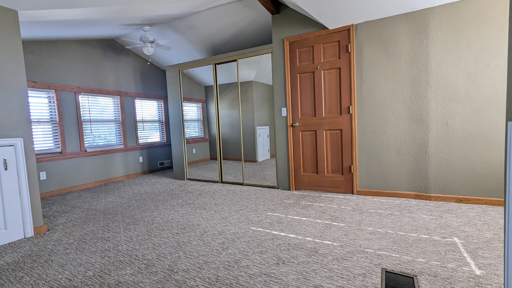 Bedroom closets - 200 W Irvington Pl