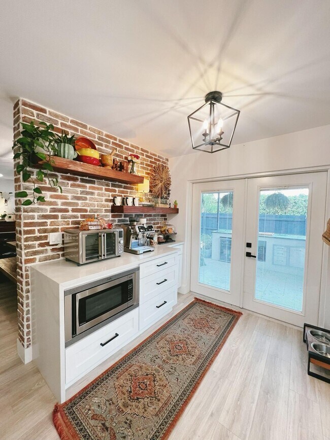 Building Photo - 9775 Arbor Meadow Dr