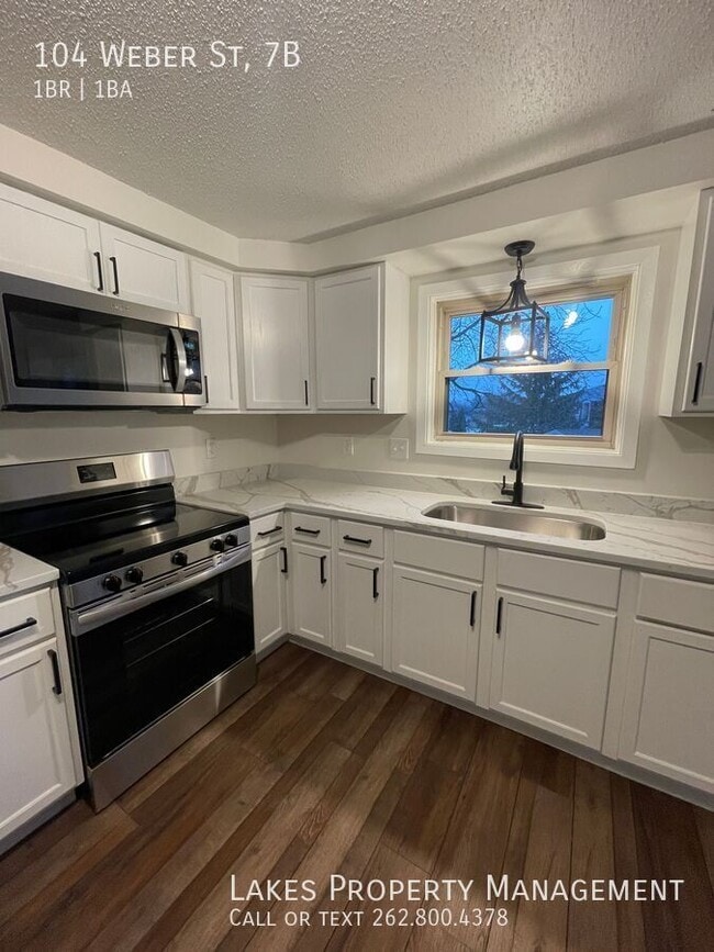 Building Photo - 104 Weber St