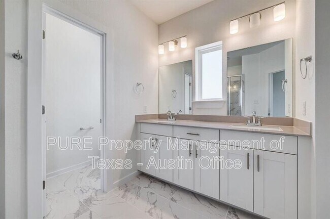 Building Photo - 4311 Port Hope St