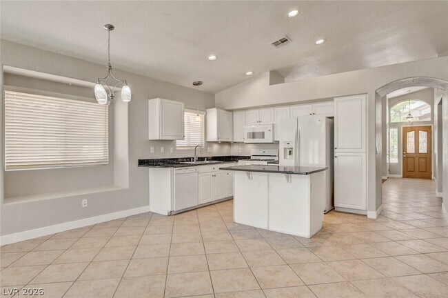 Building Photo - 980 Sand Coral Dr