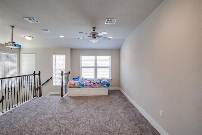 Building Photo - 9707 McKnight Lp