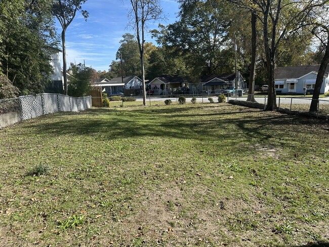 Fenced Back Yard - 1604 20th Ave