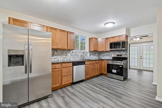 Building Photo - 8805 Bolero Ct