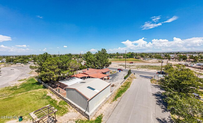 Building Photo - 10650 Socorro Rd