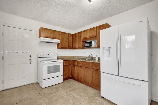 Building Photo - 2907 NW 103rd St