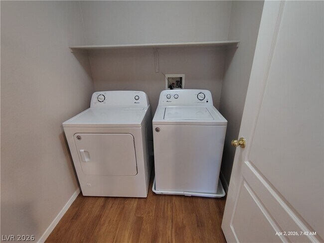 Building Photo - 8926 Rutherford Grove St