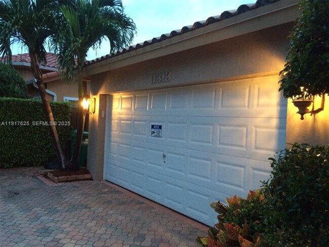 Building Photo - 11313 NW 65th St