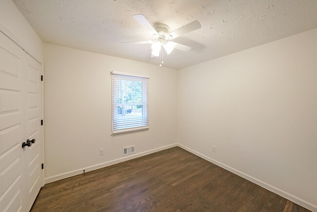 Building Photo - 1769 Hammond Woods Cir SW